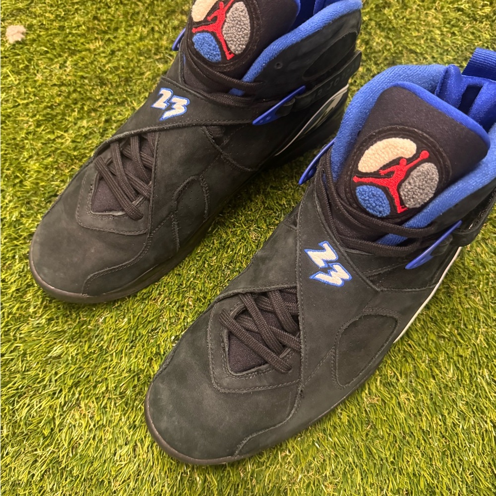 OVO x Air Jordan 8 Retro Promo 'Kentucky' Friends and Family